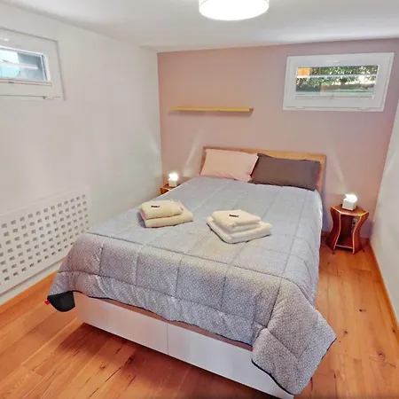 Apartment Confortable Proche Du Lausanne
