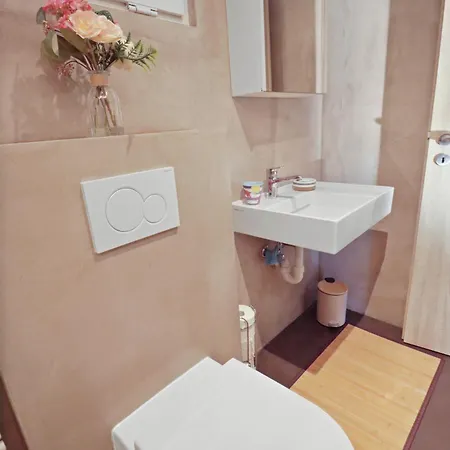 Apartment Confortable Proche Du *